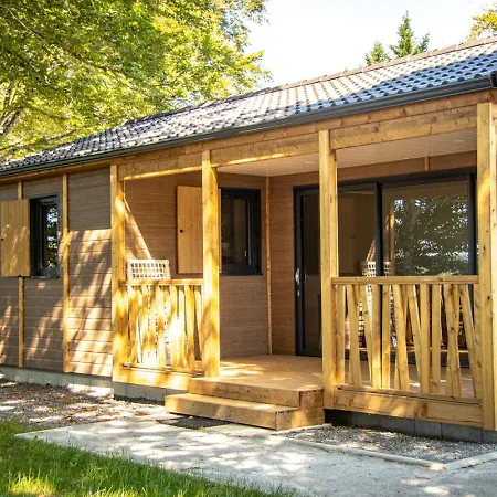 Camping Au Bois De Mars