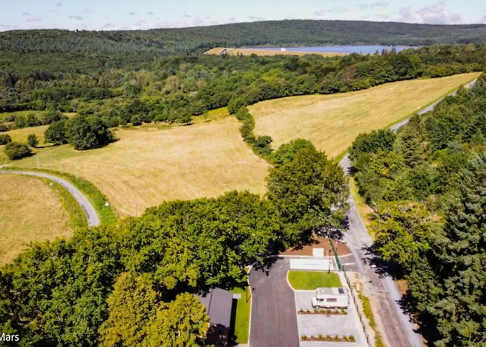 Au Bois De Mars Kemping *