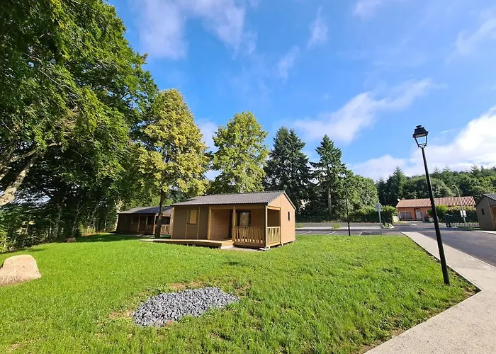 Au Bois De Mars Kemping *