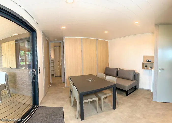 Au Bois De Mars Les Martys