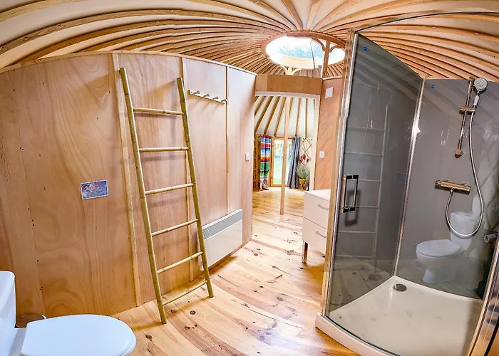 Kemping Au Bois De Mars Les Martys